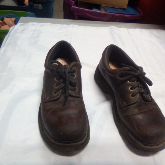 Dr. Martens Shoes - Dr martens unisex leather shoes m10 w11